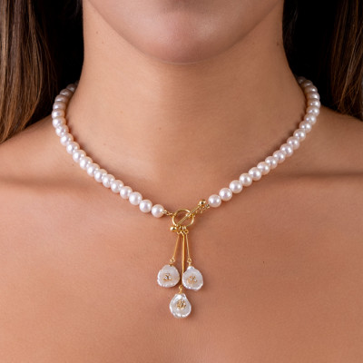 Petals Keshi Pearl Toggle Lock Necklace with Pearls and 18K Gold