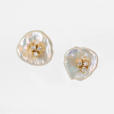 Petals Keshi Pearl with Diamonds Stud Earring in 18K Gold