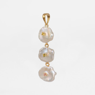 Petals Three Keshi Pearl Pendant with Sapphires and 18K Gold