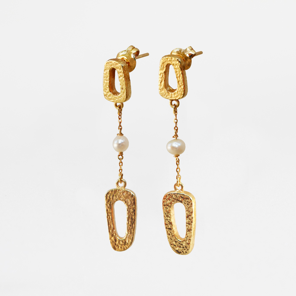 Ahjar Double Earring with Pearls and 18K Brushed Gold