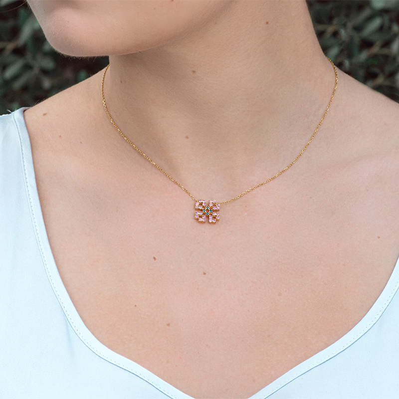Tatreez Flower Necklace with Sapphires in 18K Gold